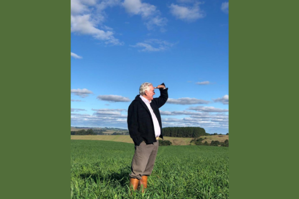 O cooperativismo rural fortalece grupos de produtores ao organizar esforços e equilibrar responsabilidades, comenta Aldo Vendramin.