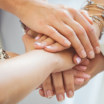 Mulheres evangélicas se mobilizam contra o feminicídio e promovem transformação social