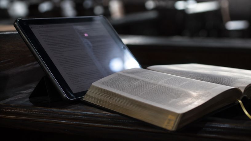 Inteligência Artificial e Religião: Por Que os Evangélicos Temem o Impacto da IA na Fé
