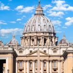 Vaticano confirma excomunhão de bispos da Fraternidade São Pio X após ordenações sem autorização do Papa