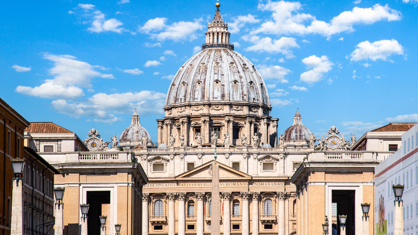 Vaticano confirma excomunhão de bispos da Fraternidade São Pio X após ordenações sem autorização do Papa