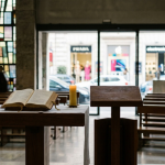 Papa Leão XIV faz alerta sobre consumismo e indiferença: o que os cristãos precisam refletir sobre fé e vida prática